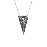 White gold with black diamonds and black rhodium